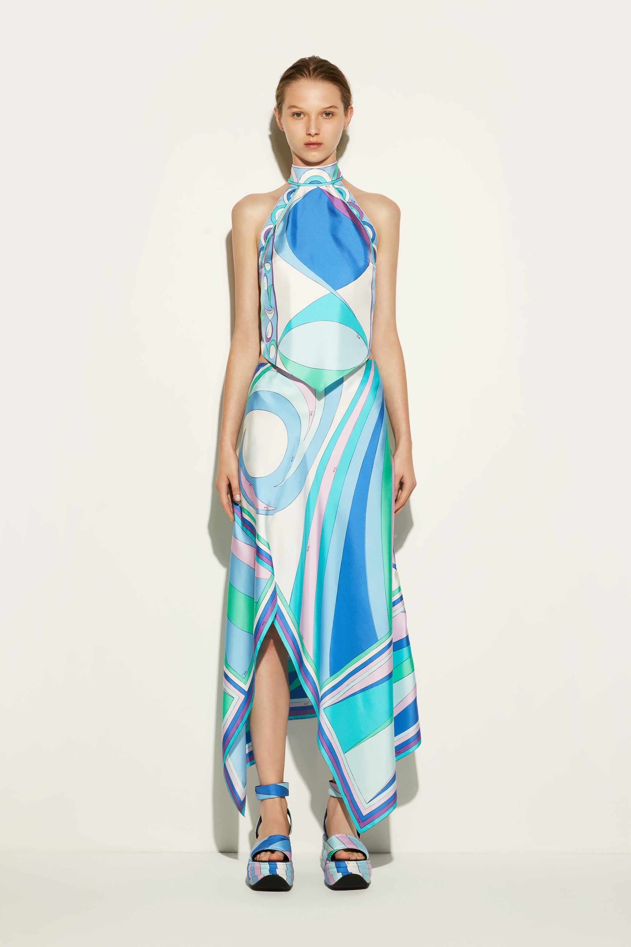 1 Pucci Vibes Skirt Set