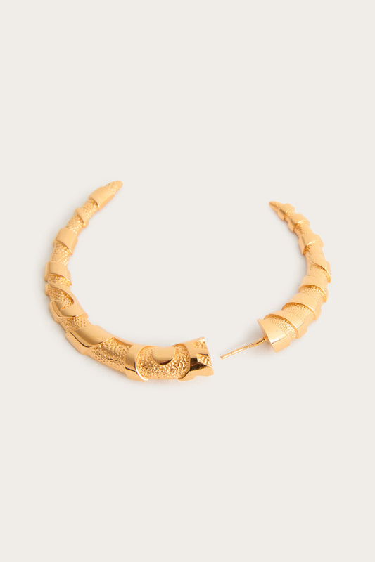 Horn Earring with Marmo Texture