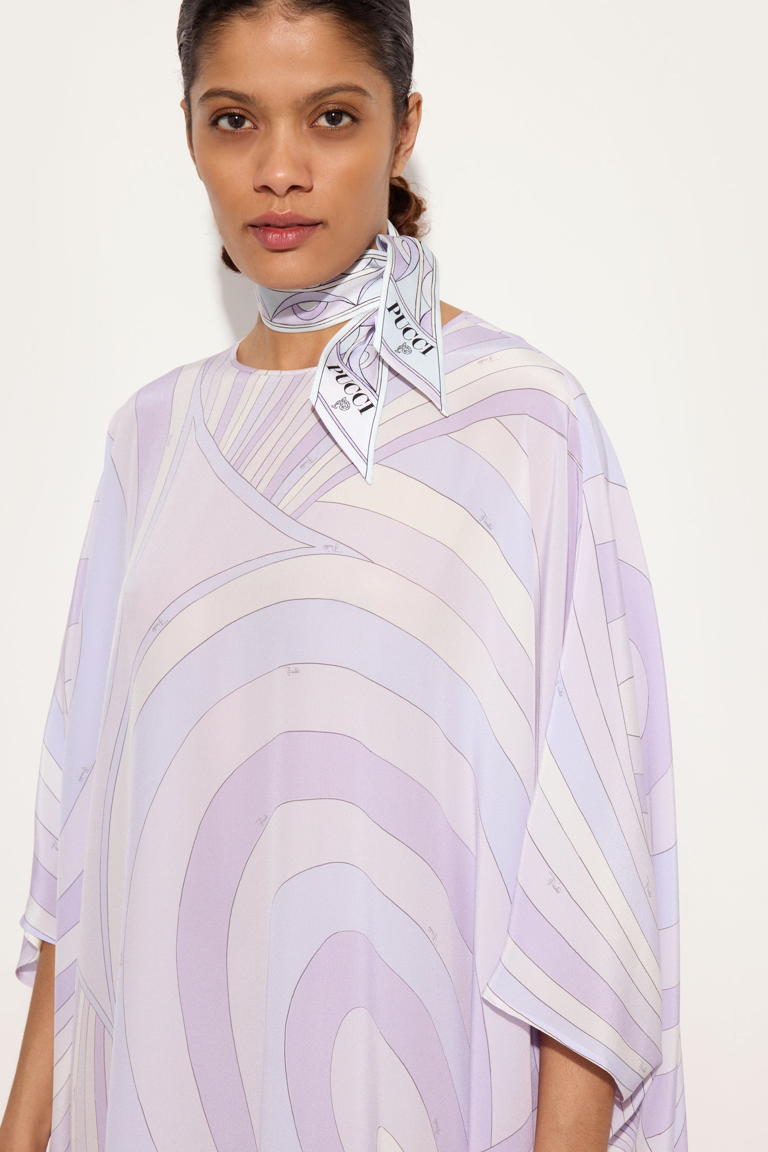 Foulard in Seta in Stampa Astro e Rombi