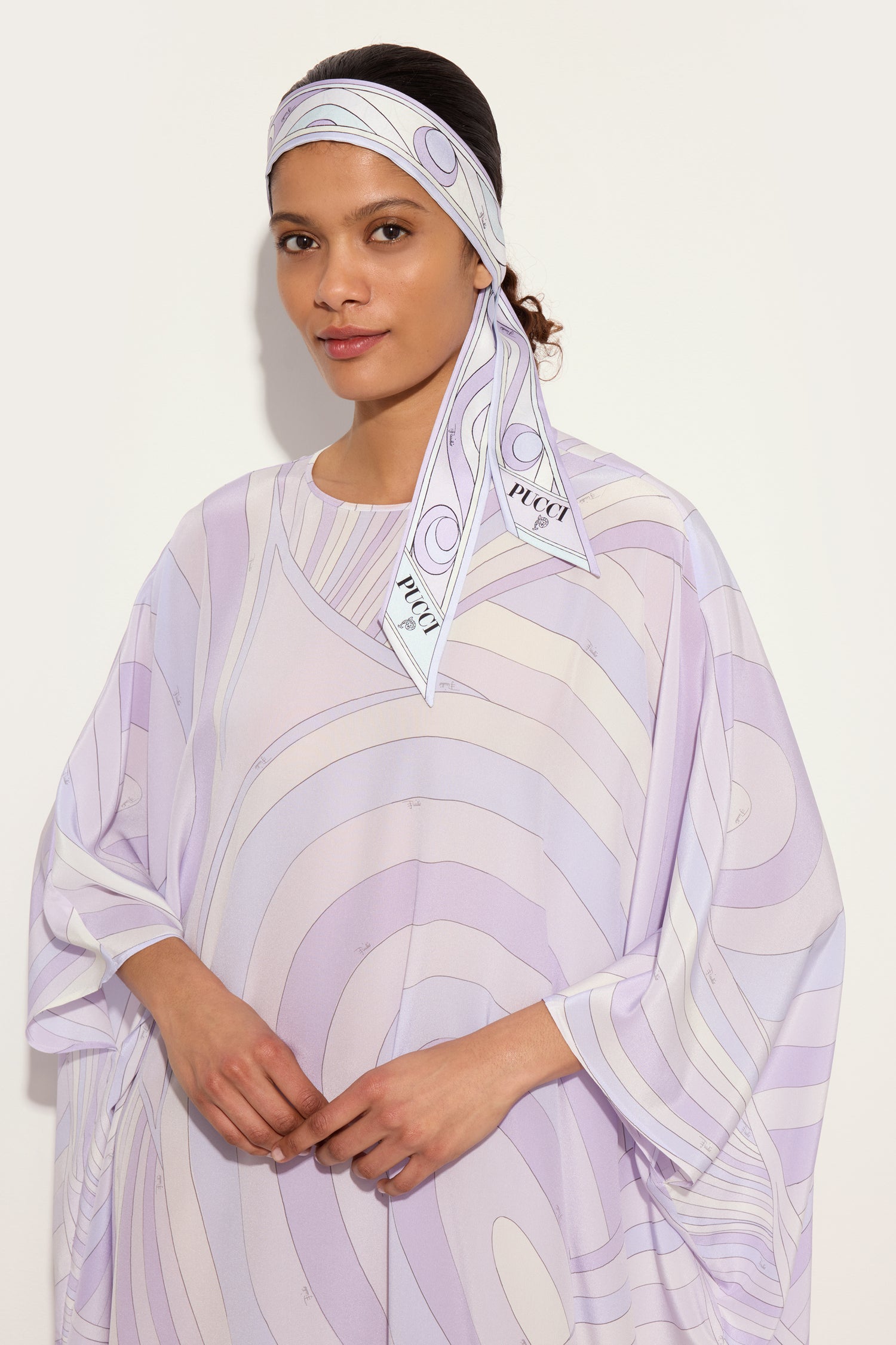 Foulard in Seta con Mix di Stampe