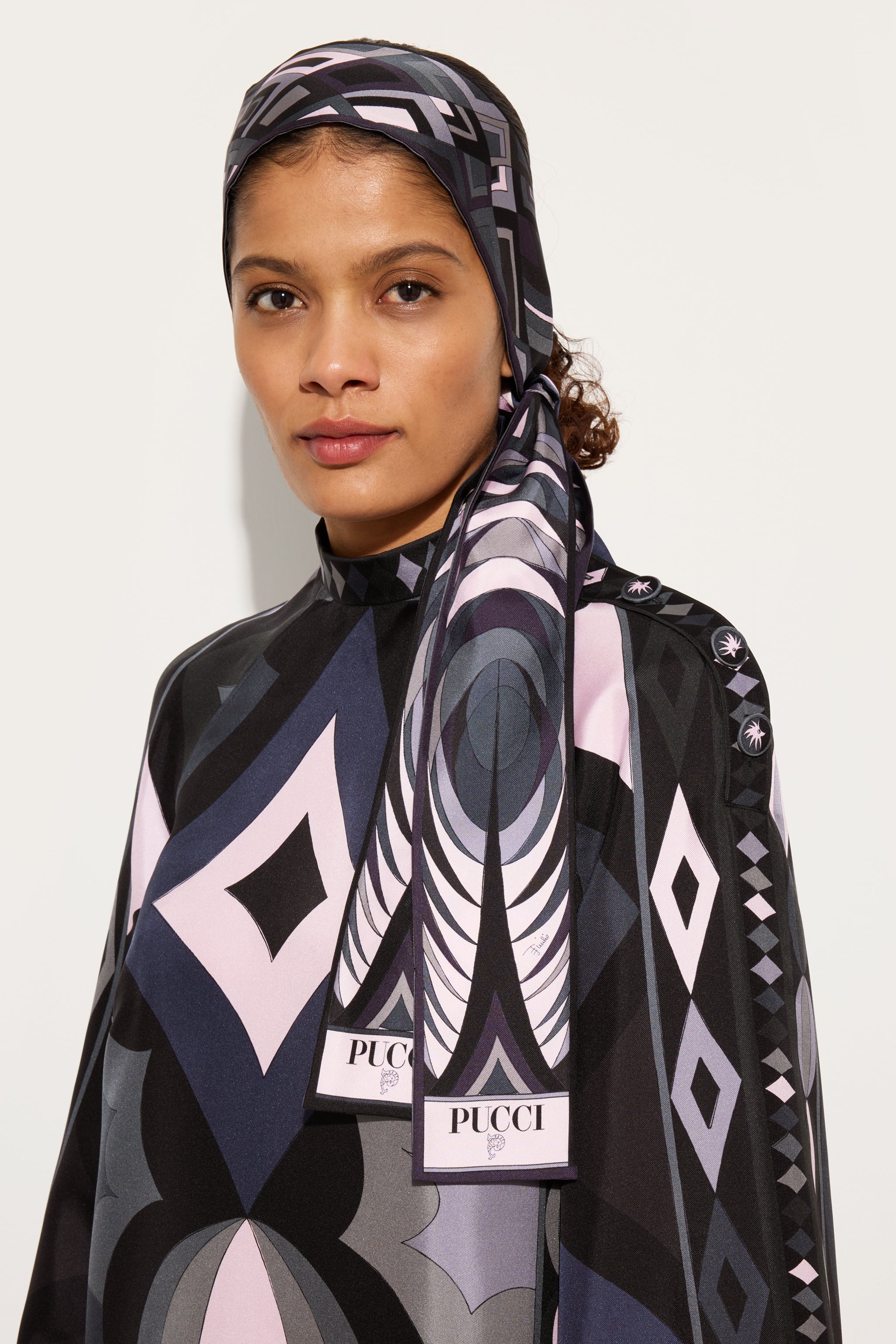 Volute and Collane Print Silk Twill Scarf – PUCCI