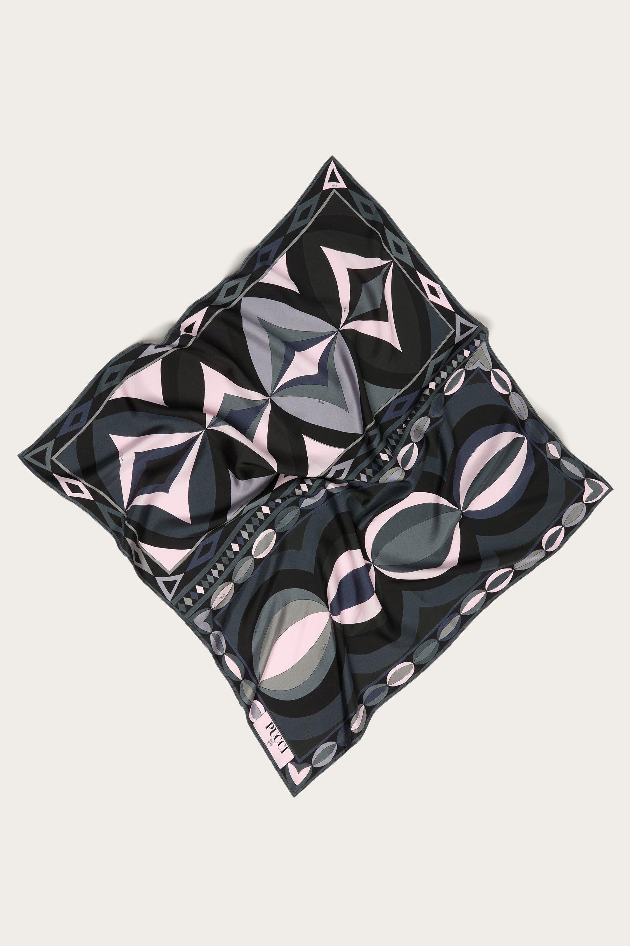#PUCCI カットソー 40 ウールxシルク  美品 Collane Print Silk Twill Scarf – PUCCI Online Store