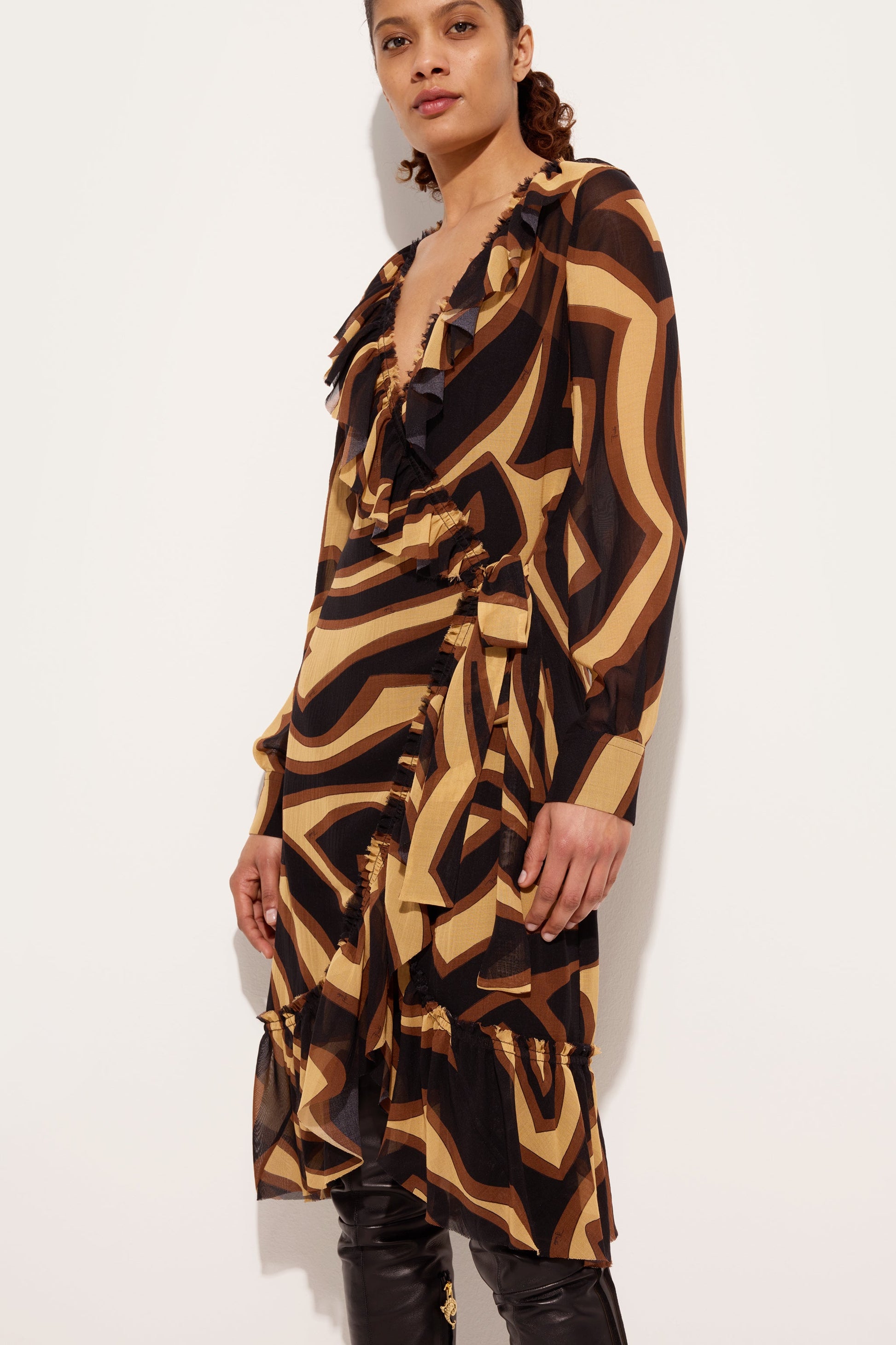Pucci - Labirinto Print Wrap Dress - Size: 46 - Black Gold
