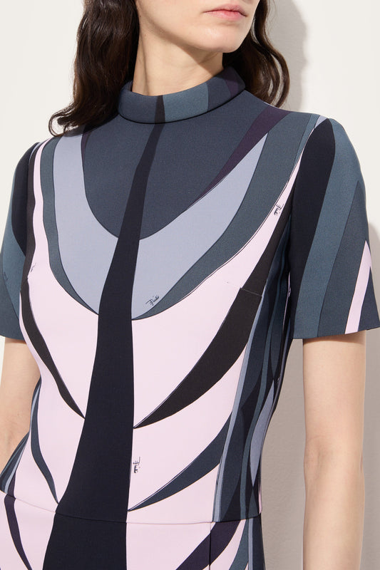 Abito Svasato in Stampa Volute