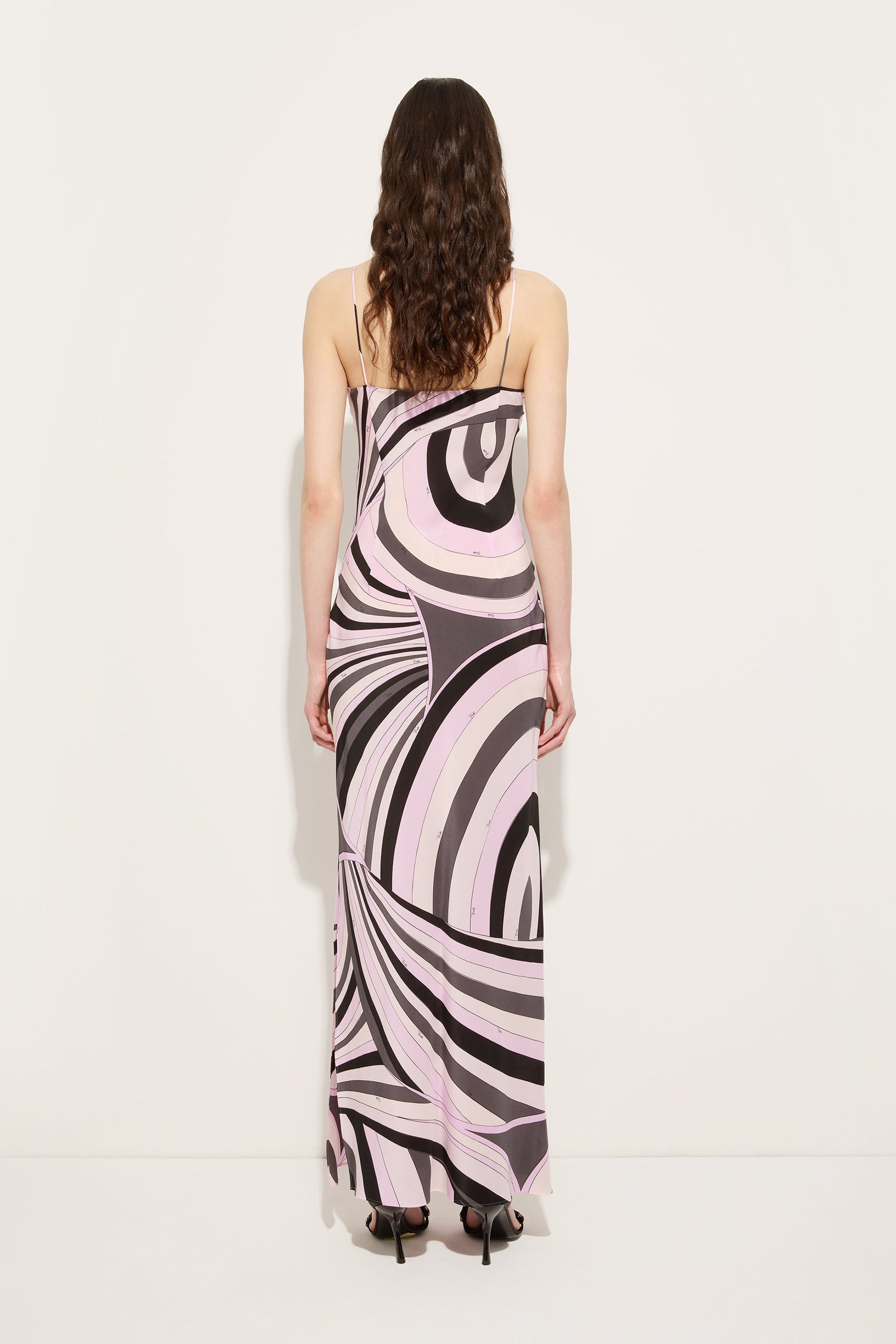 Pucci - Iride Print Long Crpe de Chine Dress - Size: 42 - Pink & Black - In Crepe de Chine Pucci - Iride Print Long Crpe de Chine Dress - Size: 42 - Pink & Black - In Crepe de Chine