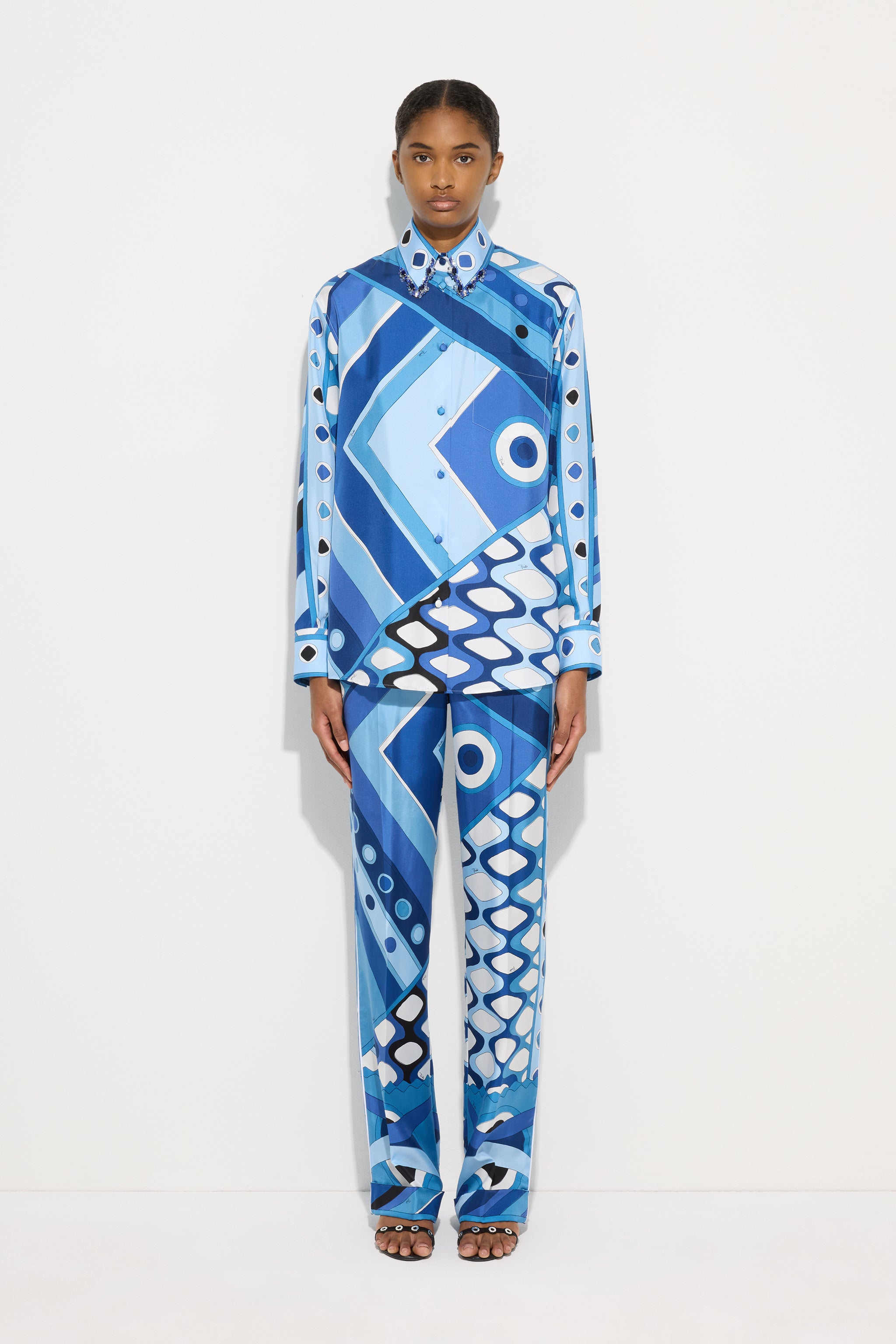Tops for women: printed blouses and designer shirts