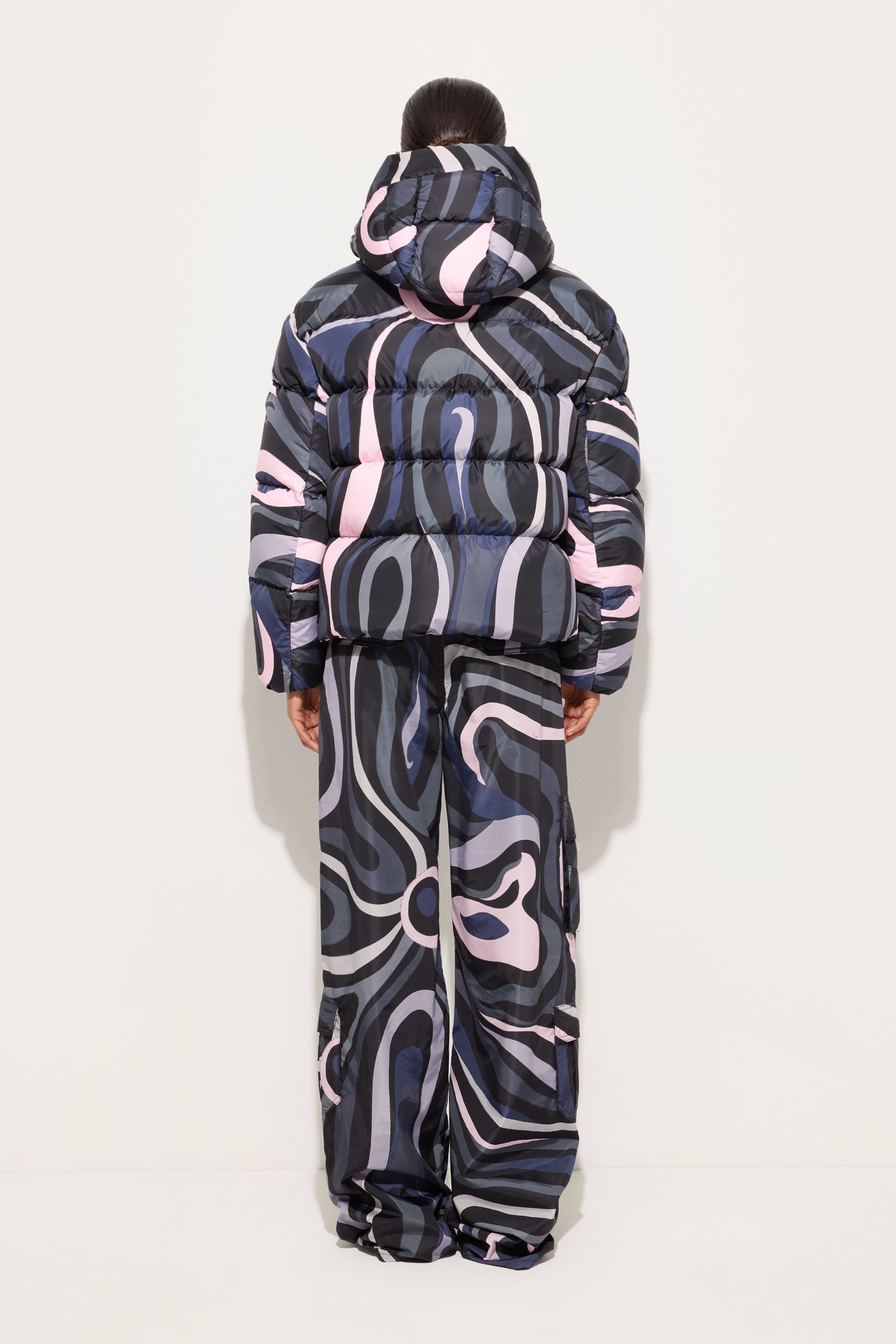 EMILIO PUCCI 幾何学模様ダウンジャケット 5UYC015U824002_V4_4aa01044-