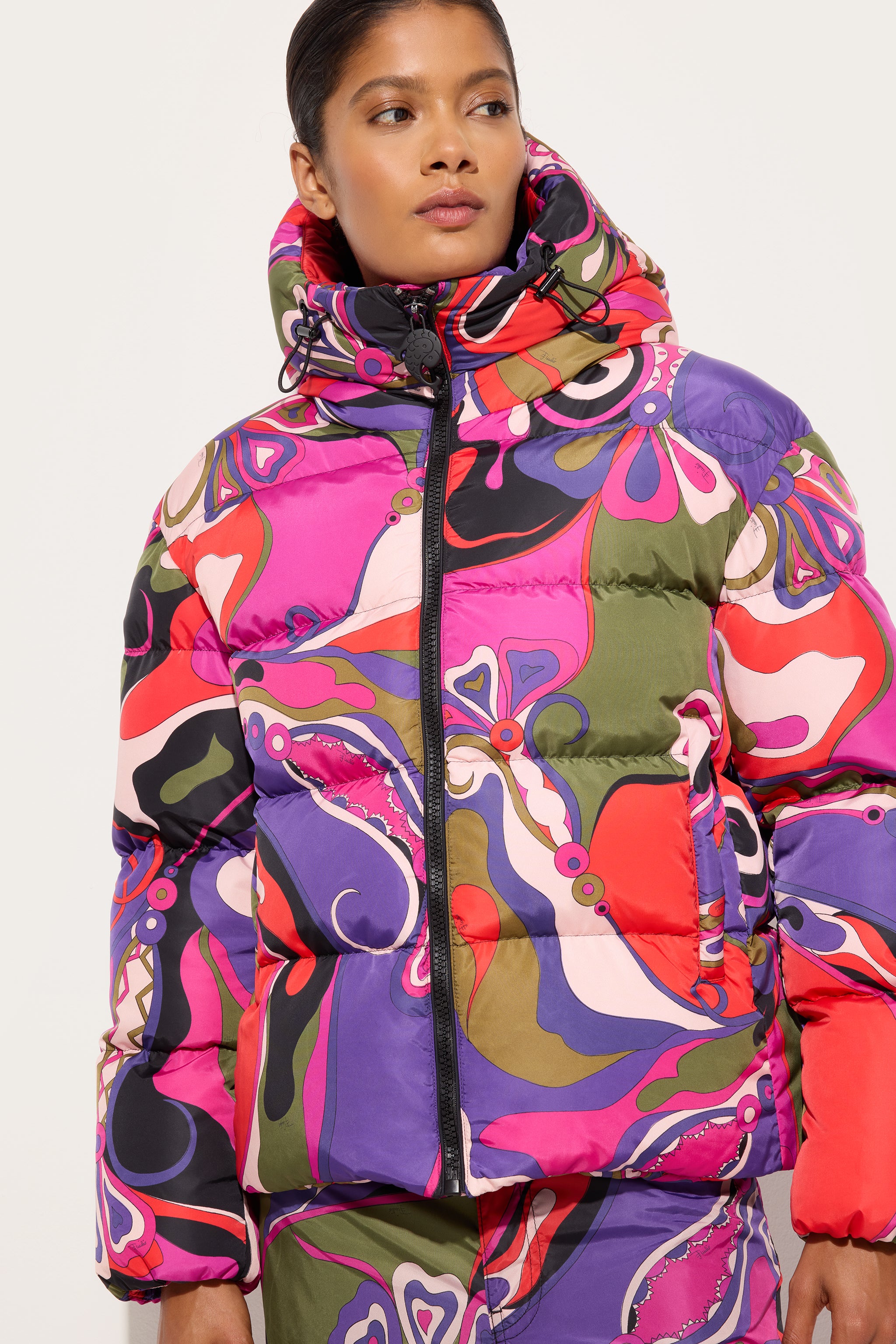 5UYC025U787017_V5_3c657ff9-