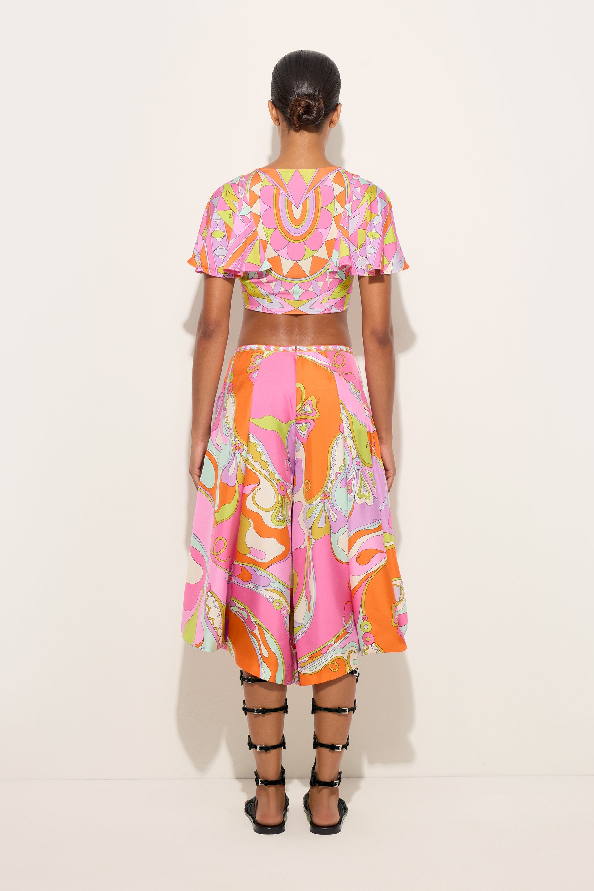 Tops for women: printed blouses and designer shirts