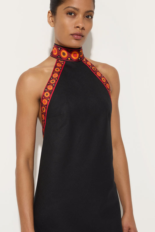 Abito in Cotone con Scollo all’Americana