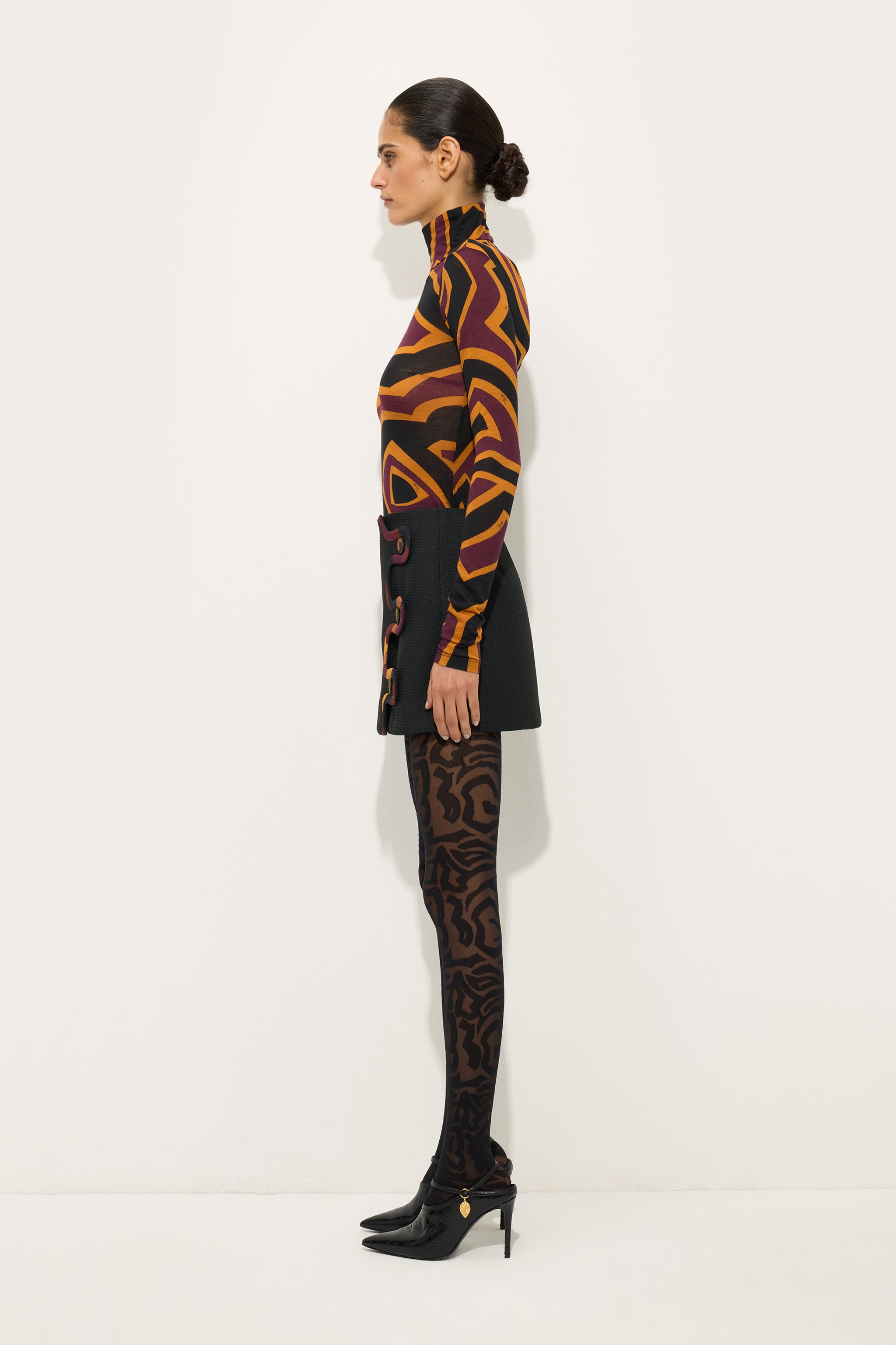 Tops for women: printed blouses and designer shirts